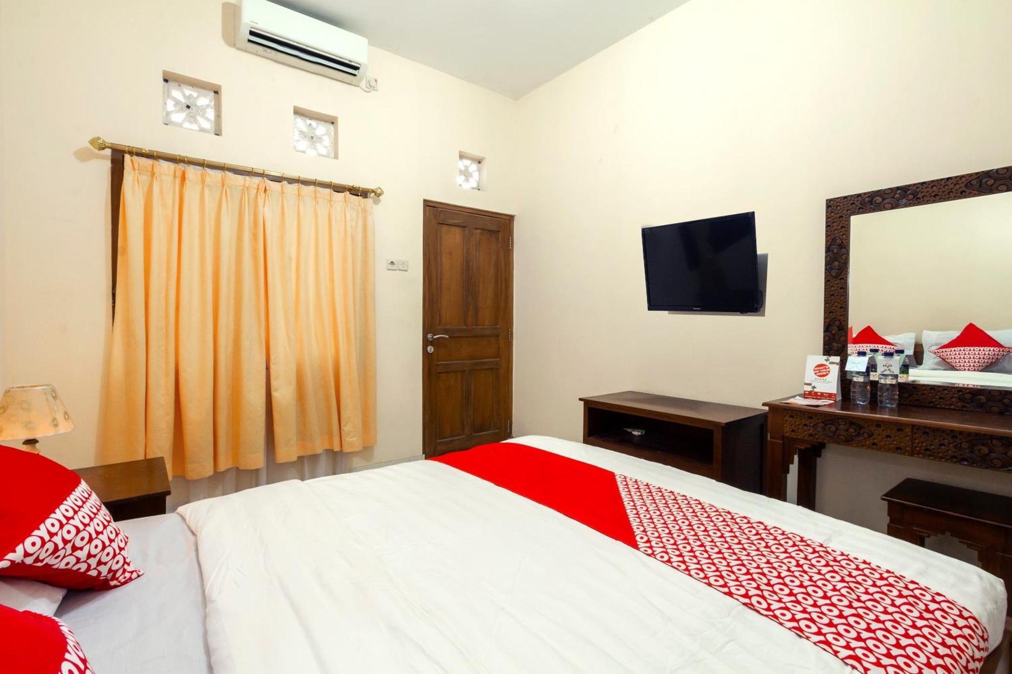 Super Oyo 1150 Omah Ladrang Kejayan Exterior foto