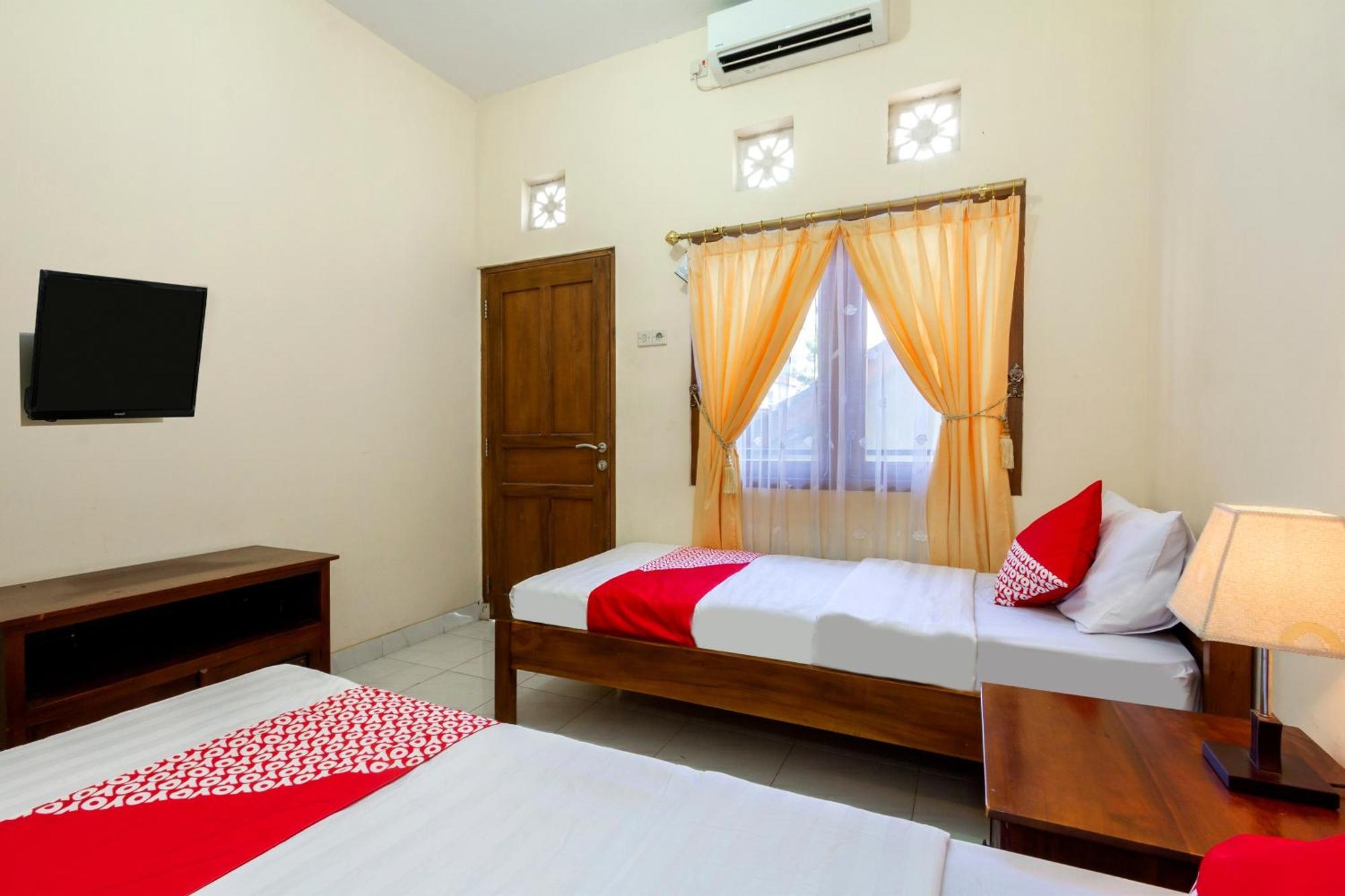 Super Oyo 1150 Omah Ladrang Kejayan Exterior foto