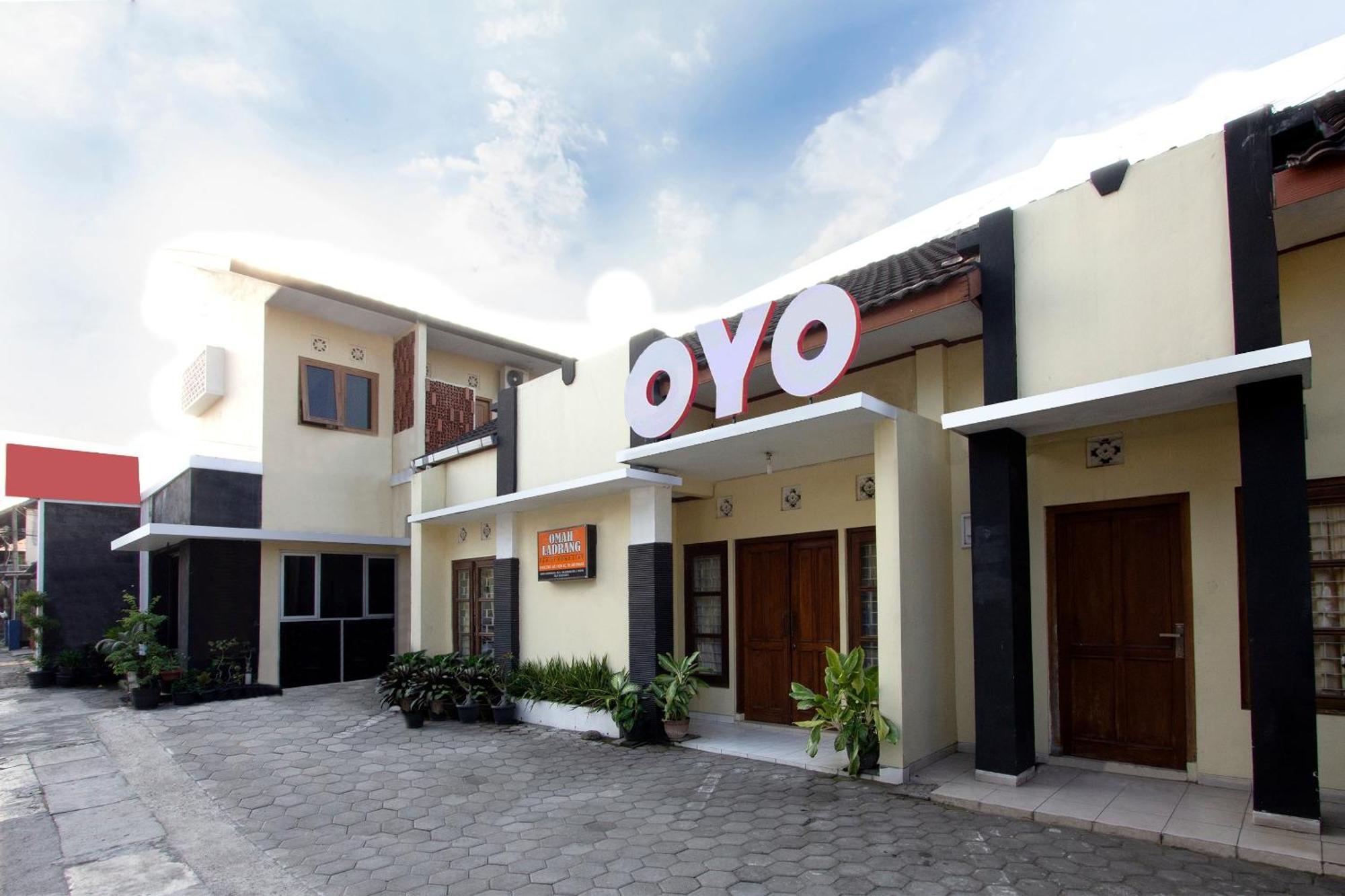 Super Oyo 1150 Omah Ladrang Kejayan Exterior foto